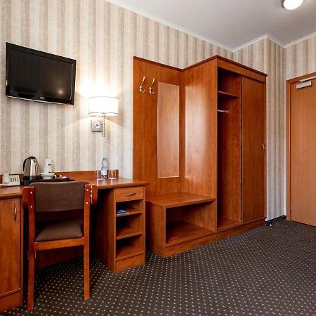 Premium Hotel Bacero Вроцлав Экстерьер фото