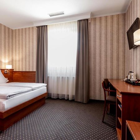 Premium Hotel Bacero Вроцлав Экстерьер фото