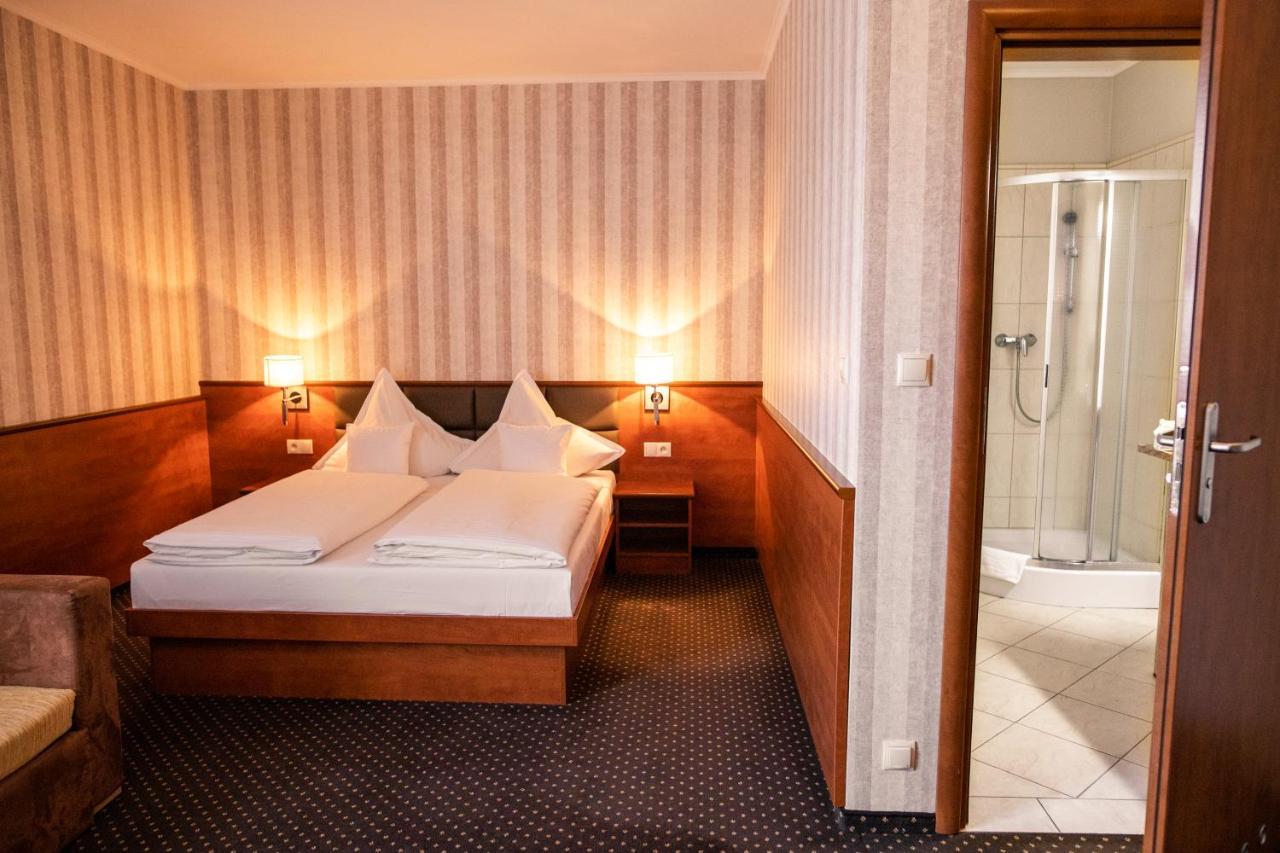Premium Hotel Bacero Вроцлав Экстерьер фото