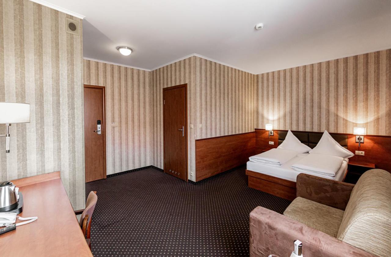 Premium Hotel Bacero Вроцлав Экстерьер фото